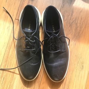 COLE HAAN Men's shoes,  size 9.5 black leather